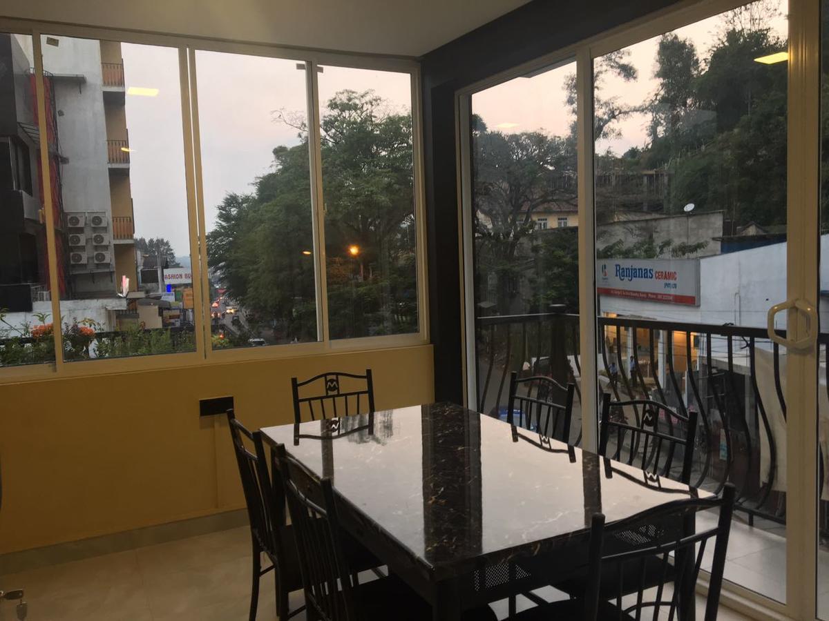 281 Kandy City Hostel & Rooms Deiyannewela Экстерьер фото