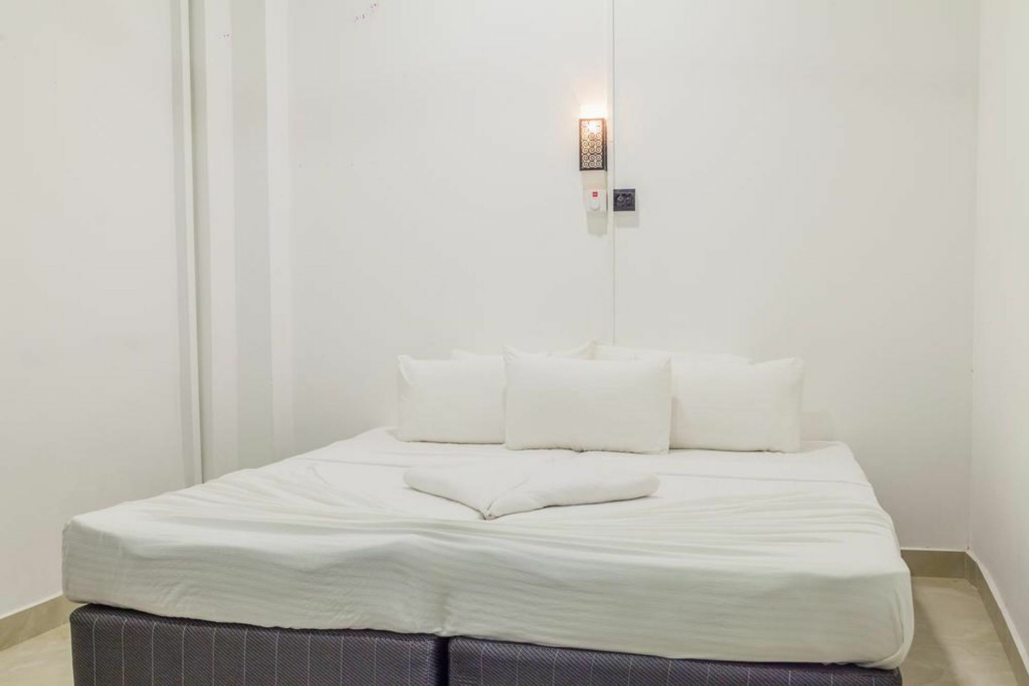 281 Kandy City Hostel & Rooms Deiyannewela Экстерьер фото
